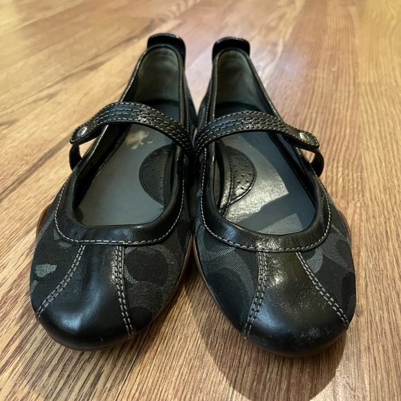 Coach Women's Black Signature Logo Mary Jane Shoes Leather and Canvas Joy Size 5 - Picture 5 of 15